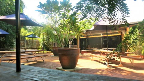 Rum Jungle Tavern - Tourism Noosa 2