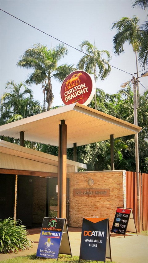 Rum Jungle Tavern - Tourism Noosa 3