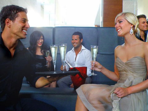 The Junction Hotel - Tourism Noosa 0