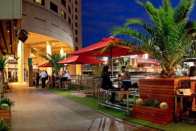 The Wharf Hotel - Tourism Noosa 0