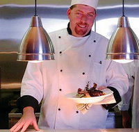 Blue Bell Hotel - Tourism Noosa