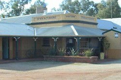 Jennacubbine Tavern - Tourism Noosa 0