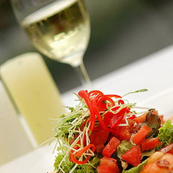 Rifle Club Hotel - Tourism Noosa 1