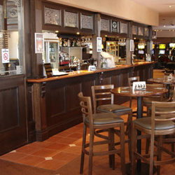 Victoria Inn - Tourism Noosa 2