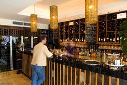 Amphoras  Bar & Bistro - Tourism Noosa 2