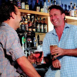 Rifle Club Hotel - Tourism Noosa 3