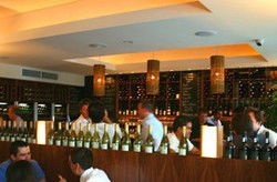 Amphoras  Bar & Bistro - Tourism Noosa 3