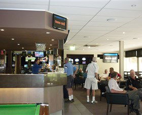Queanbeyan Golf Club - Tourism Noosa 1