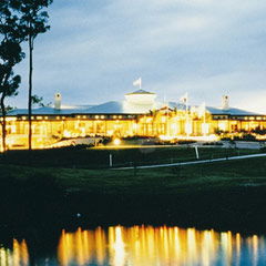 Arundel Hills Country Club - Tourism Noosa 0