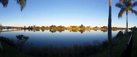 Smithtown Riverview Hotel - Tourism Noosa 1