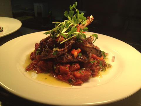 Smithtown Riverview Hotel - Tourism Noosa 3