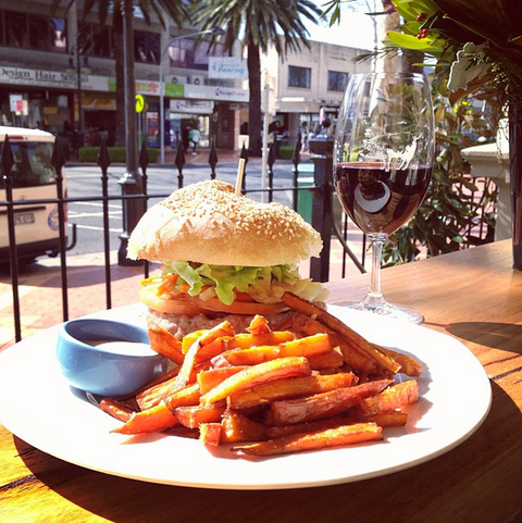 The Pig & Tinder Box - Tourism Noosa 2