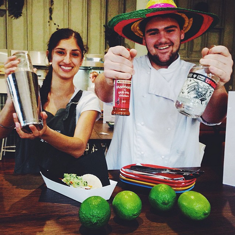 The Pig & Tinder Box - Tourism Noosa 4