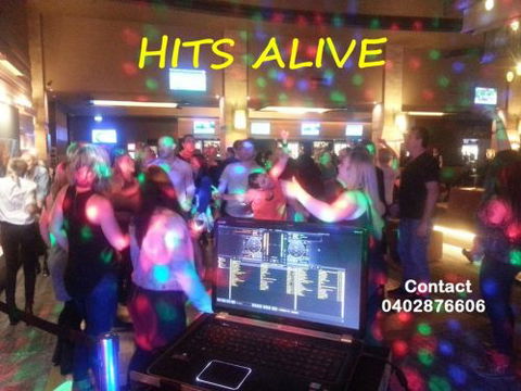 Hits Alive Karaoke & DJ's - Tourism Noosa 8