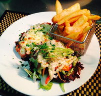 Raffles Hotel - Tourism Noosa