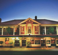 Tamworth Hotel - Tourism Noosa