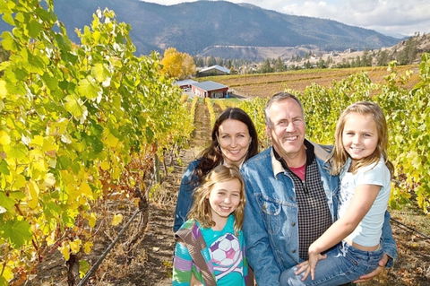 Thank God It's Friday Dinner - Vine And Dine - Tourism Noosa 2