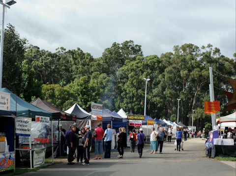 Lardner Park Market - Tourism Noosa 0