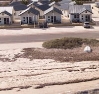 Oceanside Village - Tourism Noosa