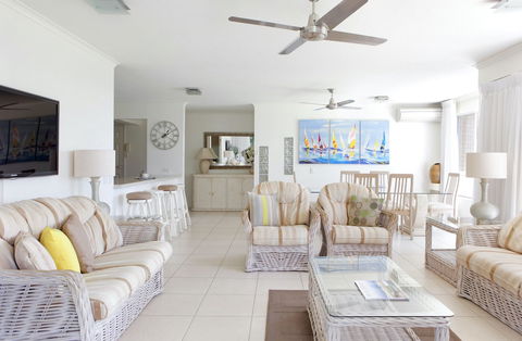 Macquarie Lodge Apartments - Tourism Noosa 6