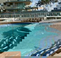 Beachfront Towers - Tourism Noosa
