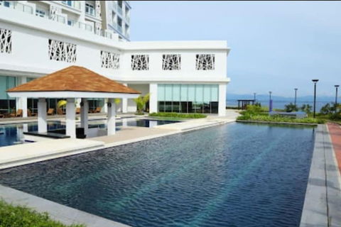 Meriton Serviced Apartments Southport - Tourism Noosa 5