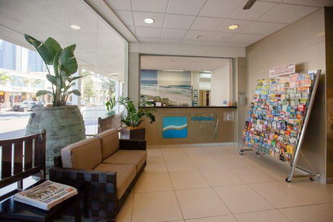 Chateau Beachside - Tourism Noosa 5