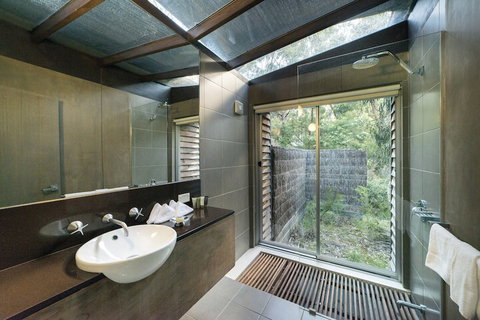 DULC Cabins - Tourism Noosa 6