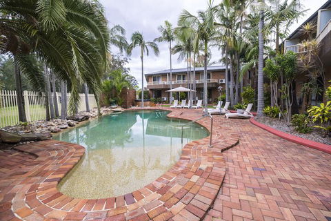 Galaxy Motel - Tourism Noosa 2