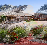 The Standpipe Golf Motor Inn - Tourism Noosa