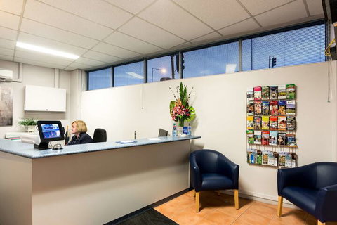 Fawkner Executive Suites & Serviced Apartments - Tourism Noosa 2