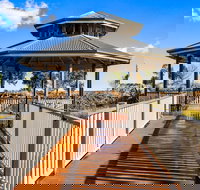 Quality Suites Point Cook Seasons 5 - Tourism Noosa