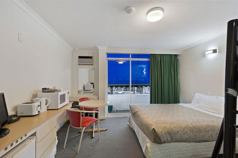 Alexander Motor Inn & Apartments - Tourism Noosa 5