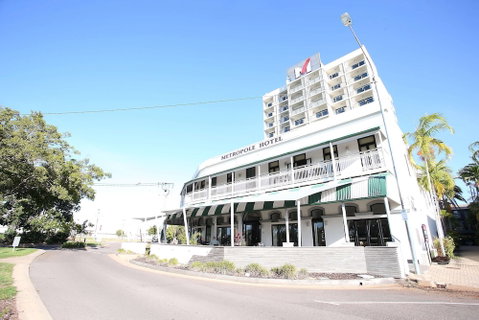 Oaks Townsville Metropole Hotel - Tourism Noosa 2