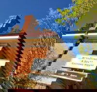 The Georgian Motor Lodge - Tourism Noosa