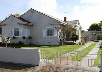 Barclay Motor Inn - Tourism Noosa 0