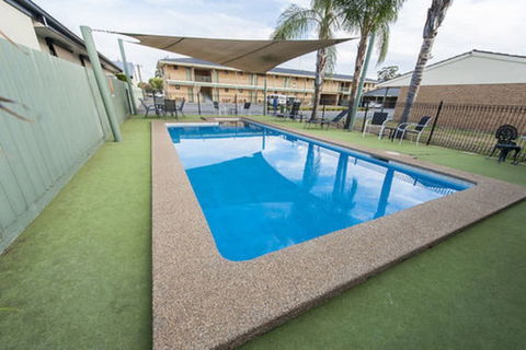 Garden City Motor Inn - Tourism Noosa 5