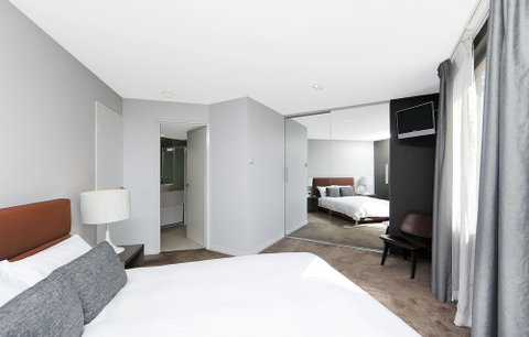 Astra Apartments - The Griffin - Tourism Noosa 4