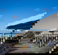 Beachfront Motel - Tourism Noosa