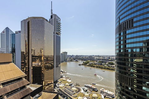 Oaks Brisbane On Felix Suites - Tourism Noosa 1