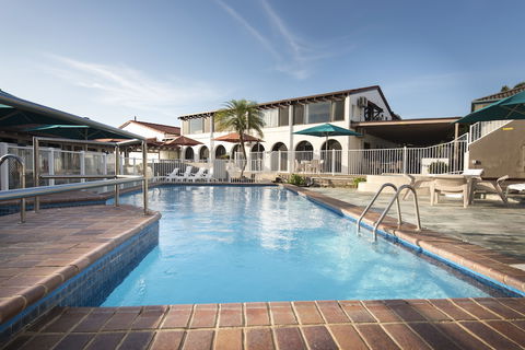 Don Pancho By The Beach - Tourism Noosa 4