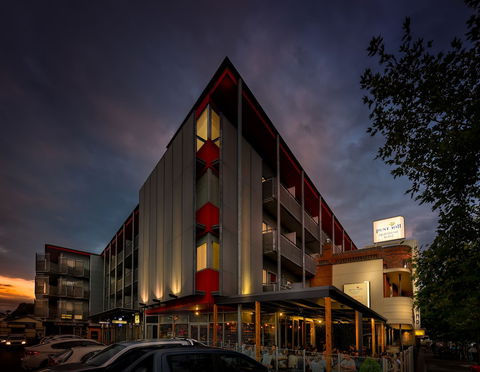 Punthill Essendon - Tourism Noosa 1