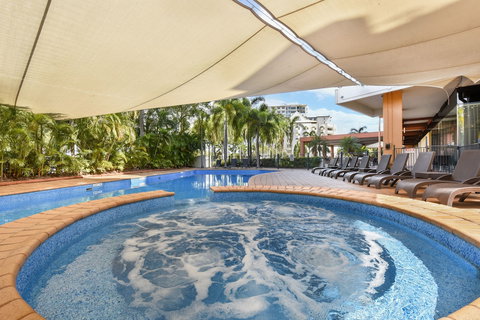 Mantra On The Esplanade - Tourism Noosa 5