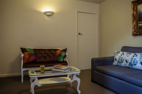 Albert Heights Serviced Apartments - Tourism Noosa 3