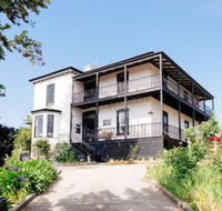 The Dragonfly Inn - Tourism Noosa