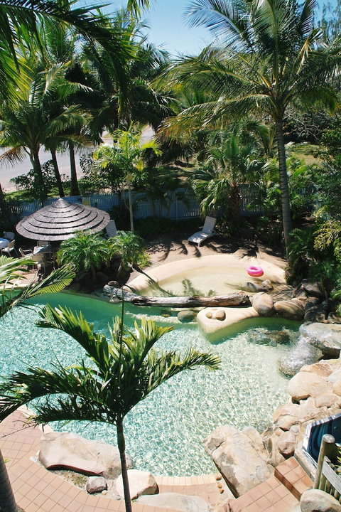 Ocean International - Tourism Noosa 4