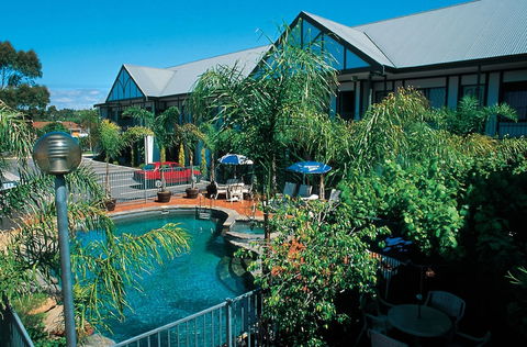 Ibis Styles Adelaide Manor - Tourism Noosa 1
