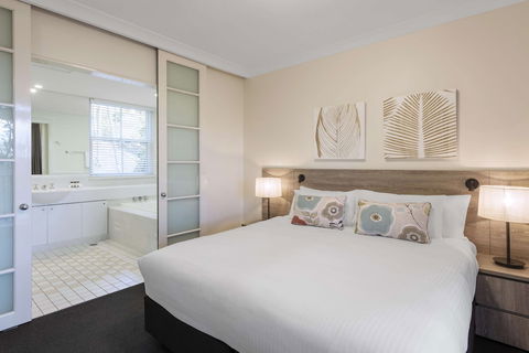 Oaks Cypress Lakes Resort - Tourism Noosa 6