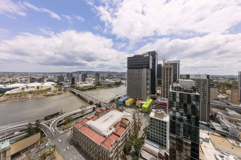 Oaks Brisbane Casino Tower Suites - Tourism Noosa 3