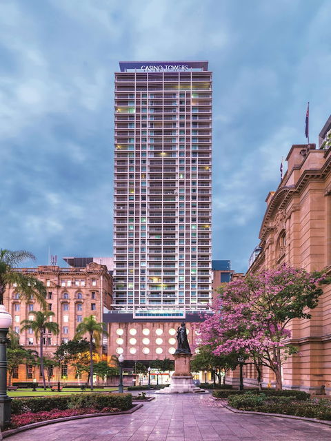 Oaks Brisbane Casino Tower Suites - Tourism Noosa 0